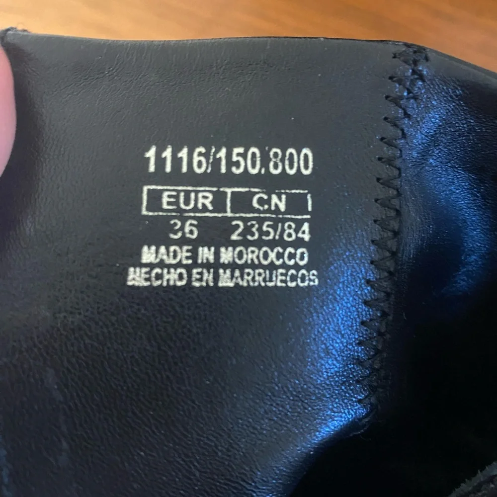 Massimo Dutti Black Leather Ankle Boots